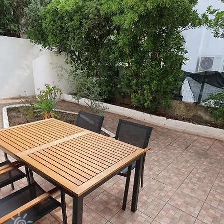 In Centro Con Cortile Apartment