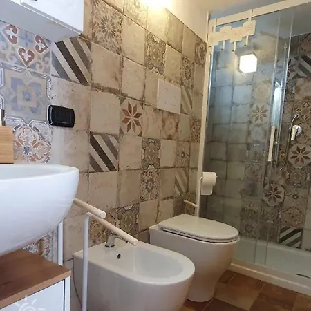 In Centro Con Cortile Apartman Cala Gonone